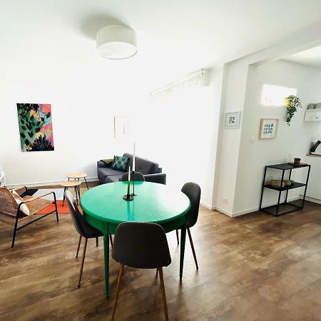 Au Perron Avec Garage Et Balcon A Ribeauville Exterior foto